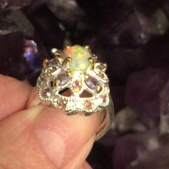 Outstanding AA+ Genuine Natural Opal with Tanzanite - Picture 9 of 14
